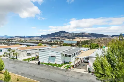 View/Area - 275 S Worthington #SPC 55, Spring Valley, CA 91977 photo 3 of 8