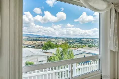 View/Area - 275 S Worthington #SPC 55, Spring Valley, CA 91977 photo 2 of 8