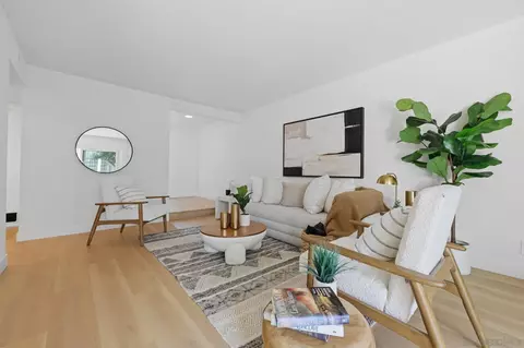 Living - 8067 Caminito Mallorca, La Jolla, CA 92037 photo 3 of 4