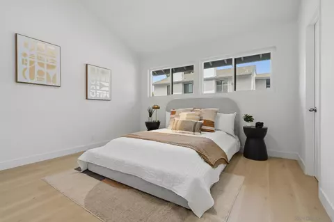 Bedroom - 8067 Caminito Mallorca, La Jolla, CA 92037 photo 8 of 10