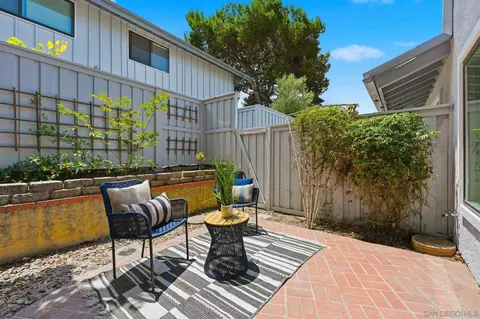 Exterior - 8067 Caminito Mallorca, La Jolla, CA 92037 photo 2 of 6