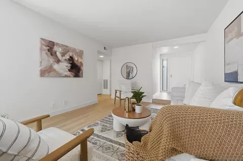 Living - 8067 Caminito Mallorca, La Jolla, CA 92037 photo 4 of 4