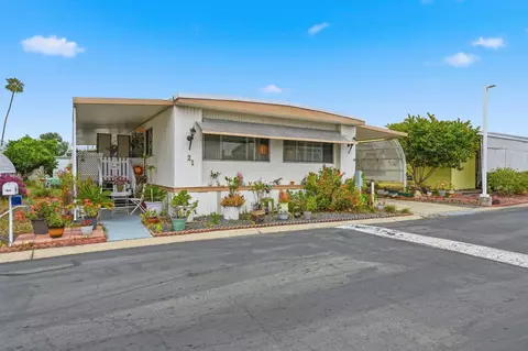 2280 E Valley Pwky #21, Escondido, CA 92027