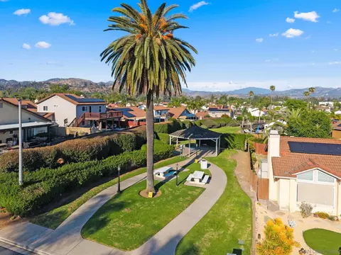 View/Area - 10253 Paseo Park, Lakeside, CA 92040 photo 5 of 9