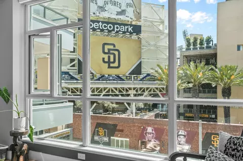 325 7th #308, San Diego, CA 92101