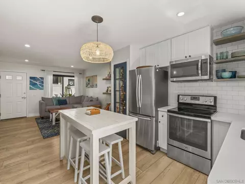 3825 Caminito Litoral #212, San Diego, CA 92107