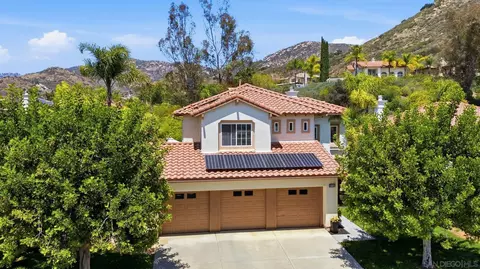 3152 Ferncreek Ln, Escondido, CA 92027