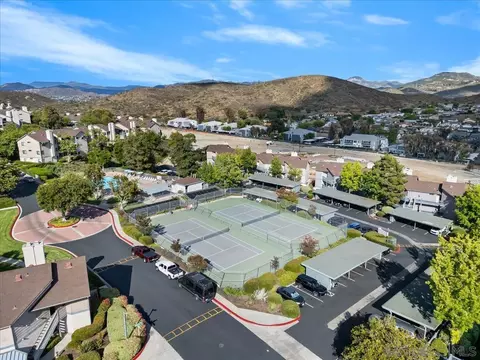 View/Area - 2916 Elm Tree Ct, Spring Valley, CA 91978 photo 3 of 7