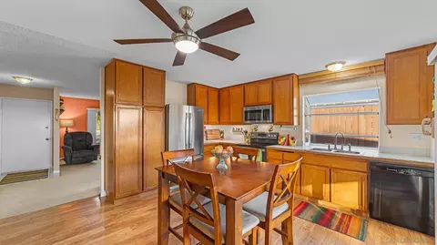 Kitchen - 1131 Conway Dr, Escondido, CA 92027 photo 3 of 4