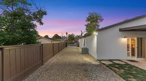 Exterior - 1131 Conway Dr, Escondido, CA 92027 photo 7 of 9
