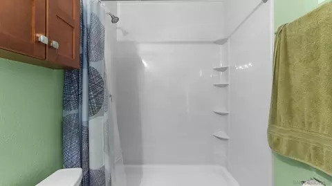 Bath - 1131 Conway Dr, Escondido, CA 92027 photo 2 of 6