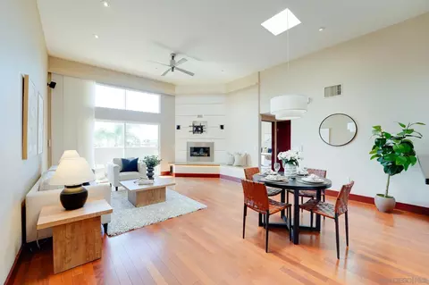 3990 Centre St #307, San Diego, CA 92103