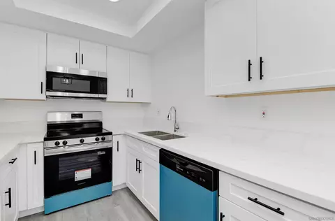 Kitchen - 4161 Tiberon Dr, Oceanside, CA 92056 photo 5 of 5