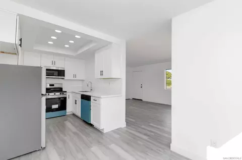 Kitchen - 4161 Tiberon Dr, Oceanside, CA 92056 photo 1 of 5