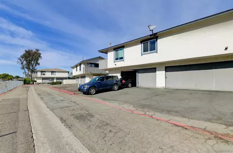 Exterior - 4161 Tiberon Dr, Oceanside, CA 92056 photo 7 of 8