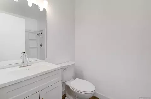 Bath - 4161 Tiberon Dr, Oceanside, CA 92056 photo 1 of 2