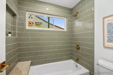 Bath - 1504 Caminito Solidago, La Jolla, CA 92037 photo 5 of 5