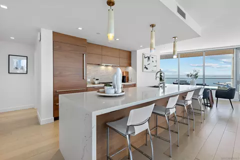 888 W E St #1001, San Diego, CA 92101
