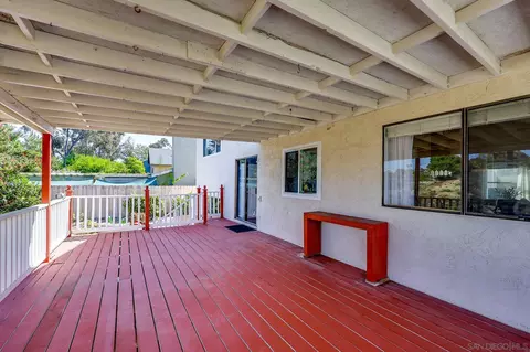 Exterior - 1605 Havenwood Dr, Oceanside, CA 92056 photo 5 of 11