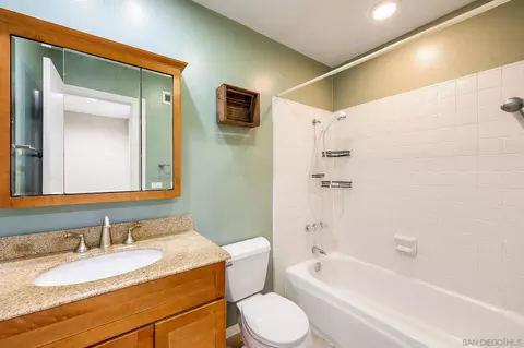 Bath - 1605 Havenwood Dr, Oceanside, CA 92056 photo 5 of 5