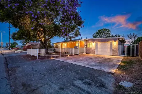 Exterior - 414 E Lincoln Ave, Escondido, CA 92026 photo 2 of 14