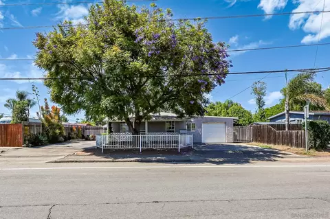 Exterior - 414 E Lincoln Ave, Escondido, CA 92026 photo 3 of 14
