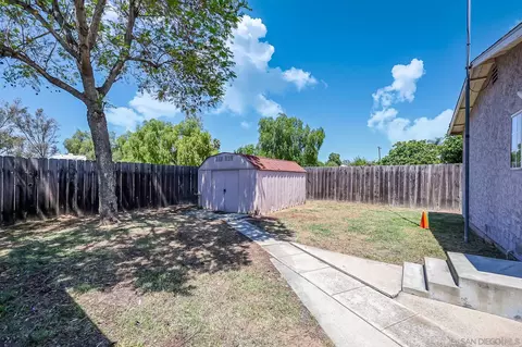 Exterior - 414 E Lincoln Ave, Escondido, CA 92026 photo 10 of 14