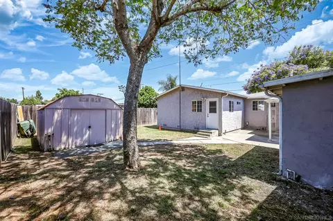 Exterior - 414 E Lincoln Ave, Escondido, CA 92026 photo 12 of 14