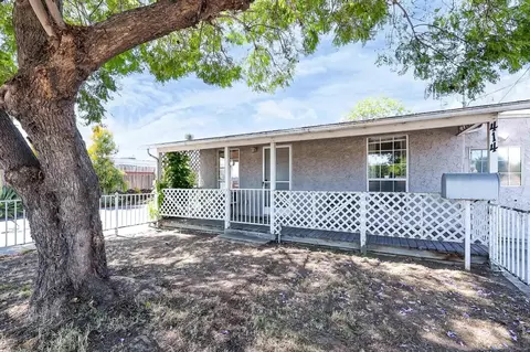 Exterior - 414 E Lincoln Ave, Escondido, CA 92026 photo 5 of 14