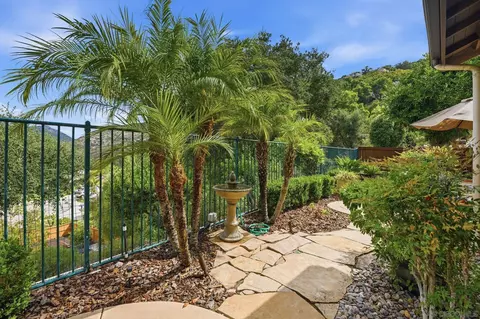 Exterior - 3234 Meadow Grass Ln, Escondido, CA 92027 photo 5 of 8