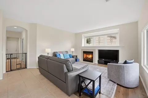 Living - 3234 Meadow Grass Ln, Escondido, CA 92027 photo 4 of 5