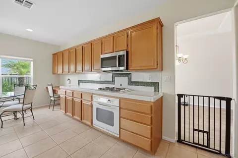 Kitchen - 3234 Meadow Grass Ln, Escondido, CA 92027 photo 3 of 5