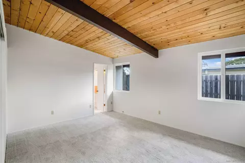 Bedroom - 8575 N La Jolla Scenic Dr, La Jolla, CA 92037 photo 6 of 7
