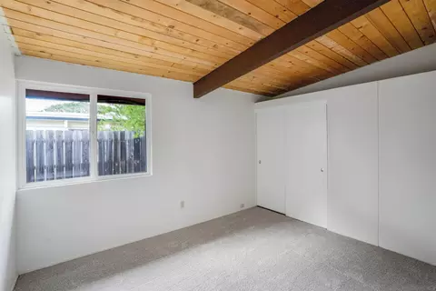 Bedroom - 8575 N La Jolla Scenic Dr, La Jolla, CA 92037 photo 7 of 7