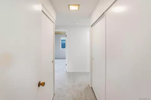 Entry Way - 8575 N La Jolla Scenic Dr, La Jolla, CA 92037 photo 2 of 2