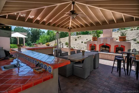 Other - 41025 Los Ranchos Cir, Temecula, CA 92592 photo 7 of 11