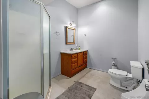 Bath - 41025 Los Ranchos Cir, Temecula, CA 92592 photo 5 of 5