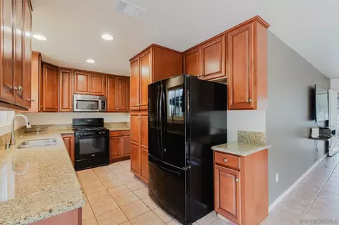 Kitchen - 8028 Woodpecker Way, Santee, CA 92071 photo 2 of 5