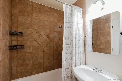 Bath - 8028 Woodpecker Way, Santee, CA 92071 photo 1 of 2