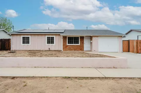 8028 Woodpecker Way, Santee, CA 92071