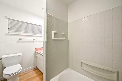 Bath - 927 Gray, El Cajon, CA 92020 photo 2 of 3