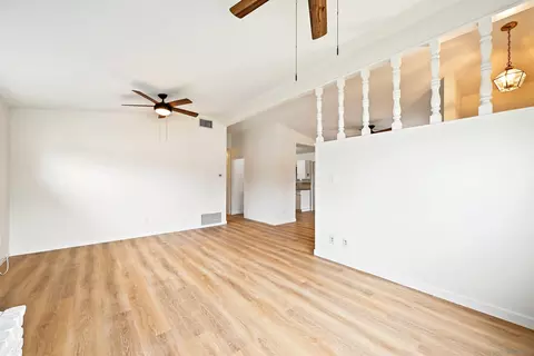 Living - 927 Gray, El Cajon, CA 92020 photo 7 of 9