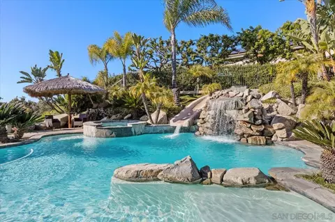 962 Chardonney Way, Escondido, CA 92029