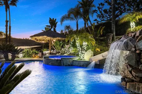 Exterior - 962 Chardonney Way, Escondido, CA 92029 photo 12 of 18