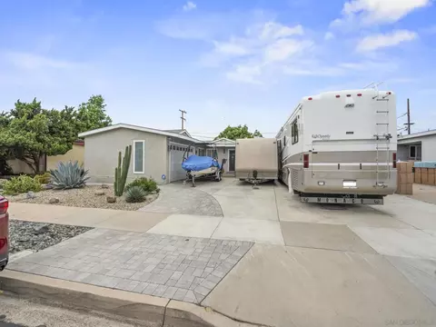 Exterior - 672 Brockwood Dr, El Cajon, CA 92021 photo 3 of 13