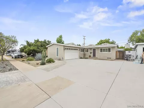 Exterior - 672 Brockwood Dr, El Cajon, CA 92021 photo 2 of 13