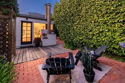 Exterior - 219 11th St, Del Mar, CA 92014 photo 6 of 9
