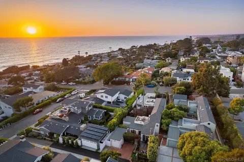 View/Area - 219 11th St, Del Mar, CA 92014 photo 5 of 5