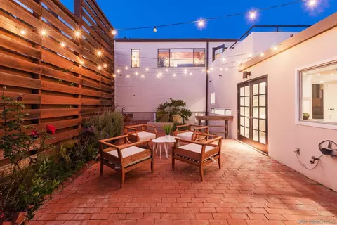 Exterior - 219 11th St, Del Mar, CA 92014 photo 8 of 9