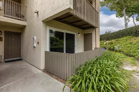 432 Edgehill Ln #157, Oceanside, CA 92054